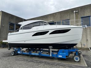 2023 Rodman Spirit 31 Hard Top