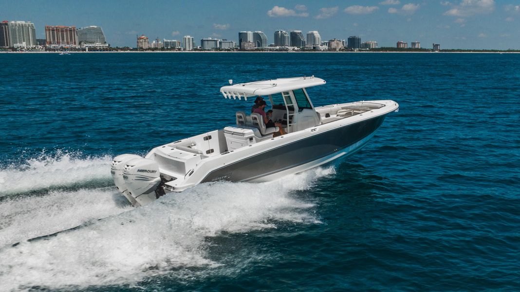 2021 Boston Whaler 330 Outrage