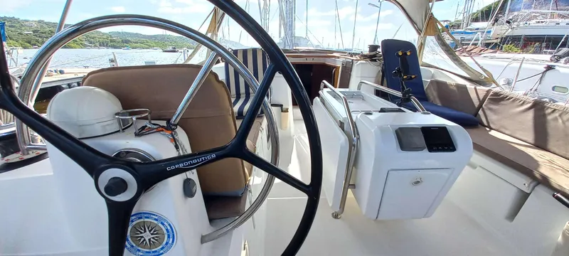 Alma Del Mar Yacht Photos Pics 