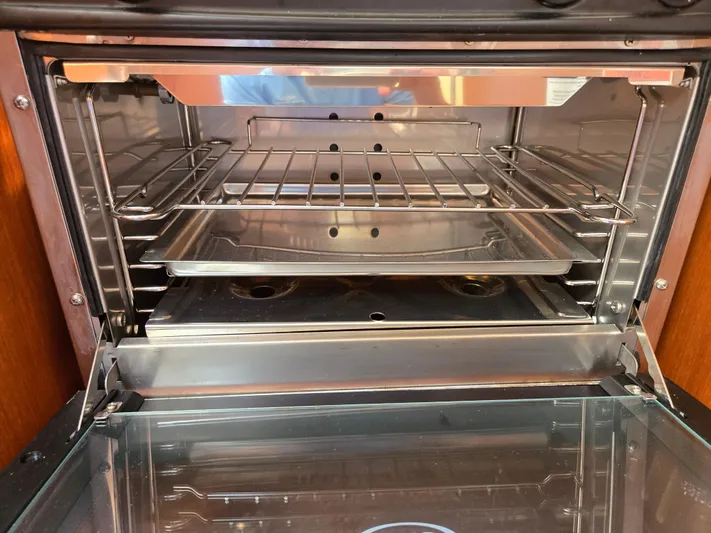 Sabrina Yacht Photos Pics 