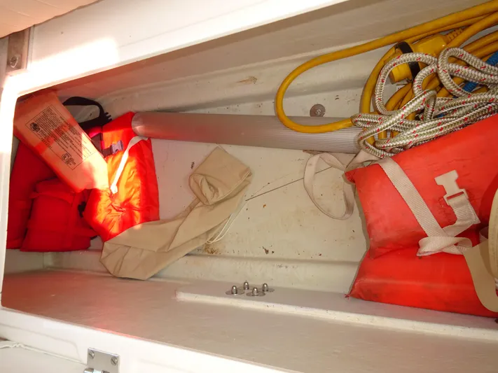 Gala Yacht Photos Pics 