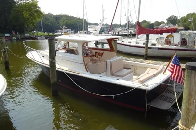 Hunt Yachts Surfhunter 29