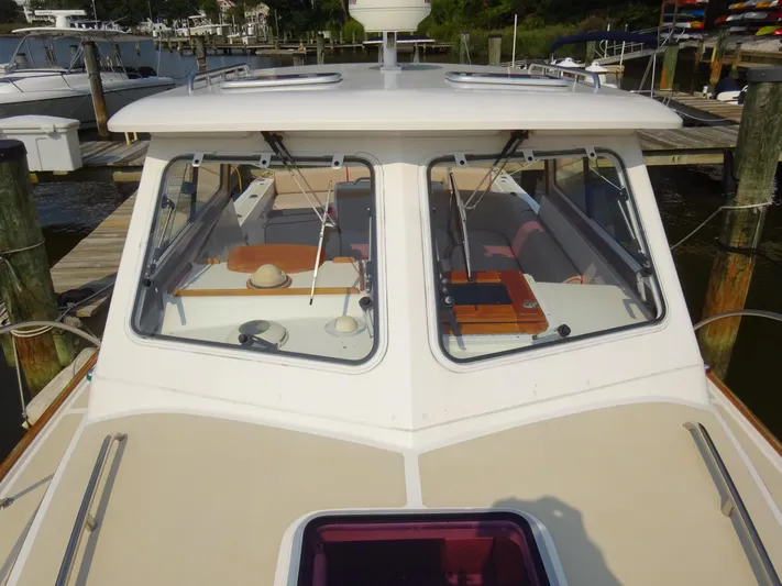 Gala Yacht Photos Pics 