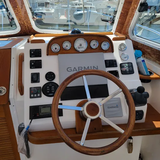 Gala Yacht Photos Pics 