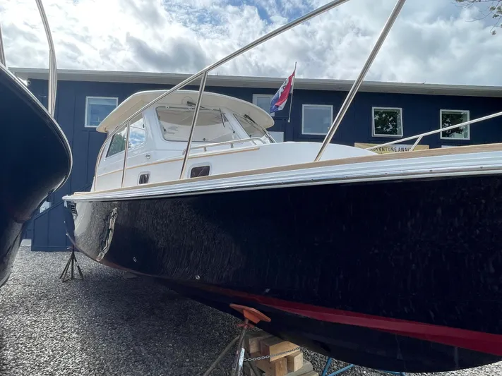 Gala Yacht Photos Pics 