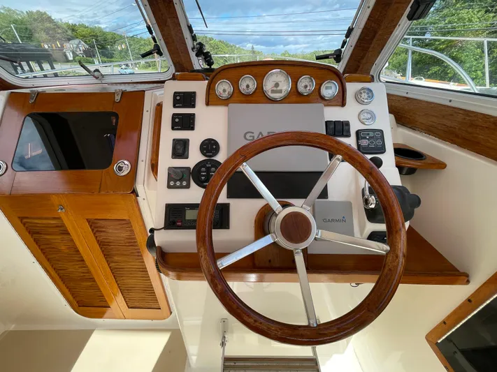 Gala Yacht Photos Pics 