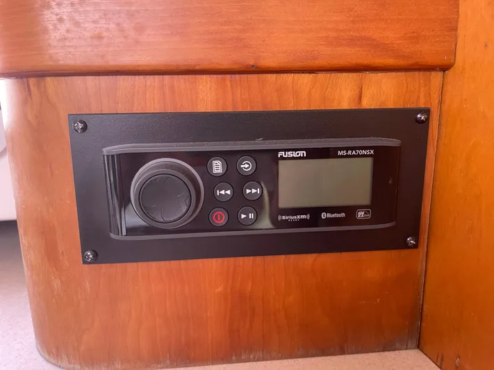 Gala Yacht Photos Pics 