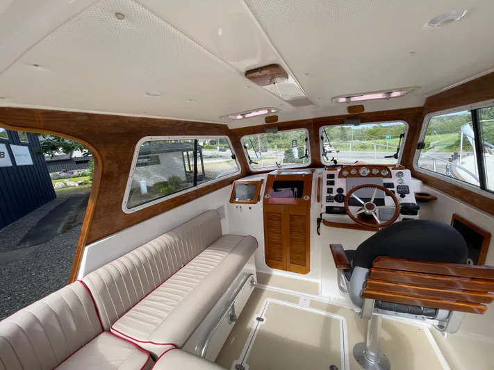 Gala Yacht Photos Pics 