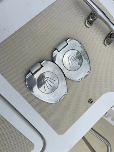 Gala Yacht Photos Pics 