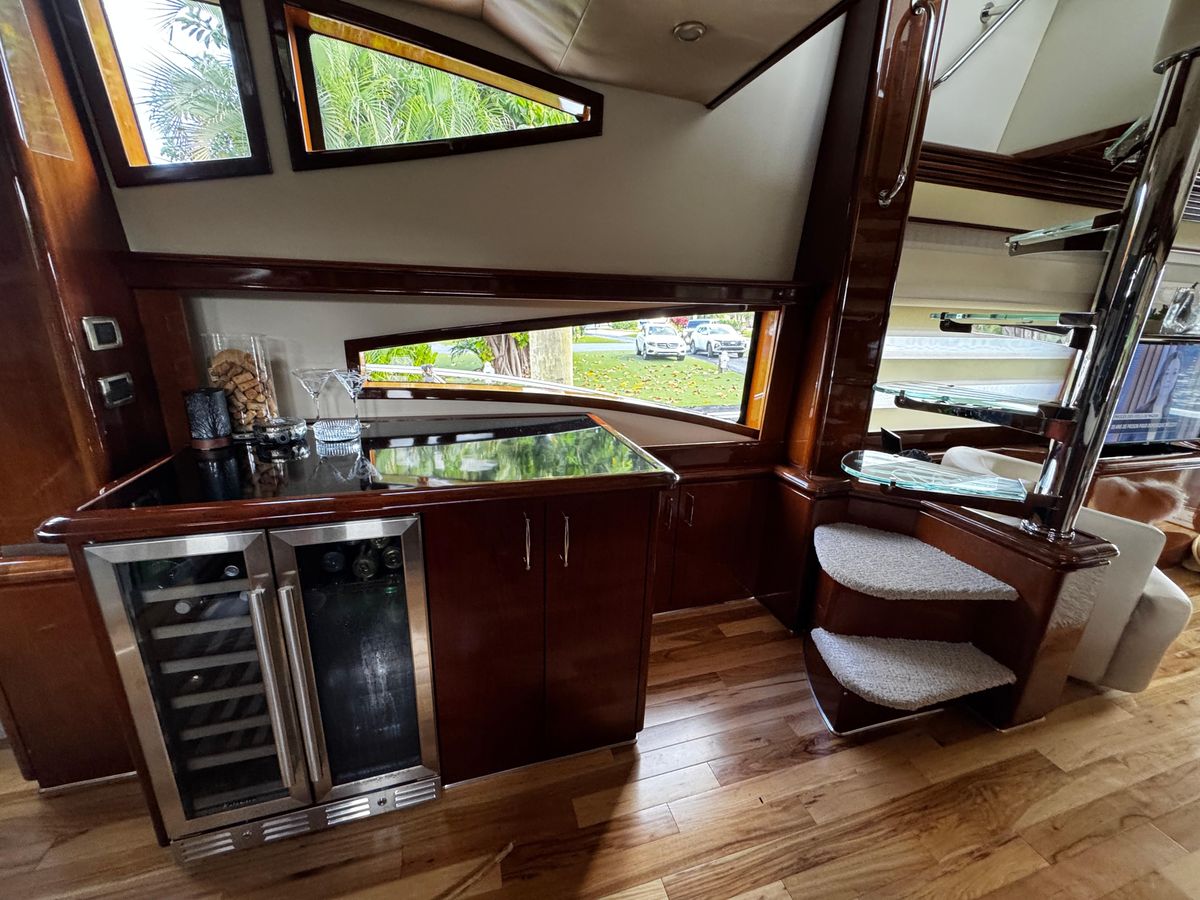 2006 Marquis 69 