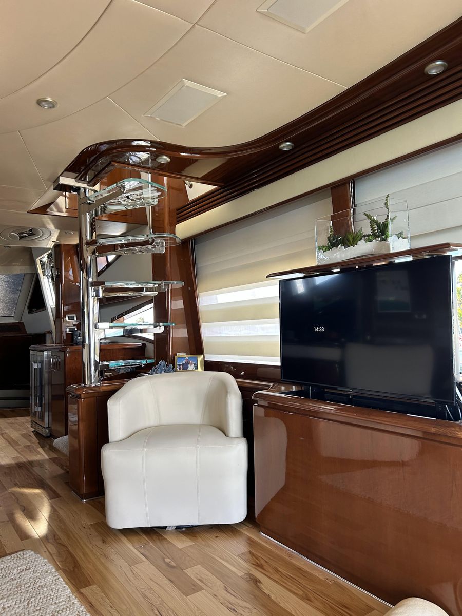 2006 Marquis 69 