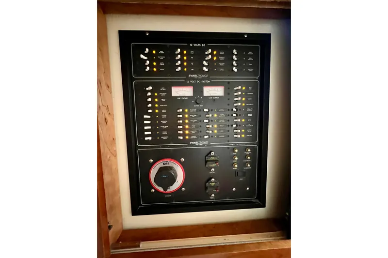 Yeah Buoy Yacht Photos Pics Electrical control panel on a 2007 Albemarle 41 Express boat.
