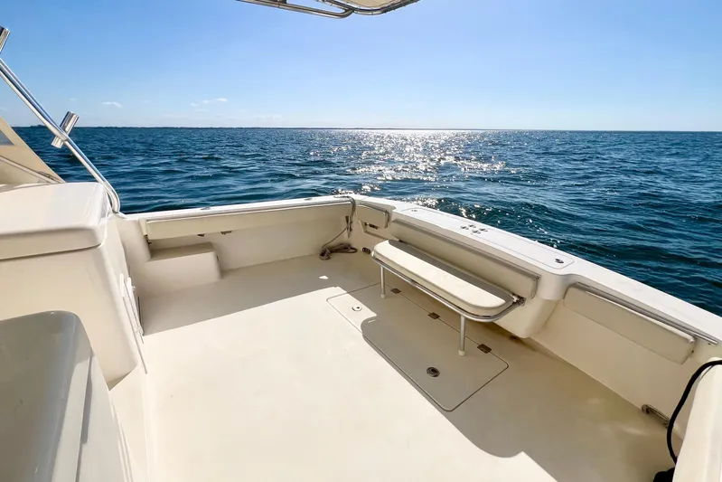 Yeah Buoy Yacht Photos Pics 2007 Albemarle 41 Express boat deck with ocean view under clear blue sky.