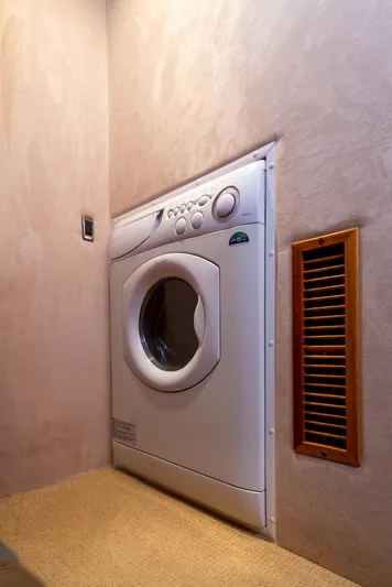 Tiamo Yacht Photos Pics 2008 Maritimo 48 Motor Yacht