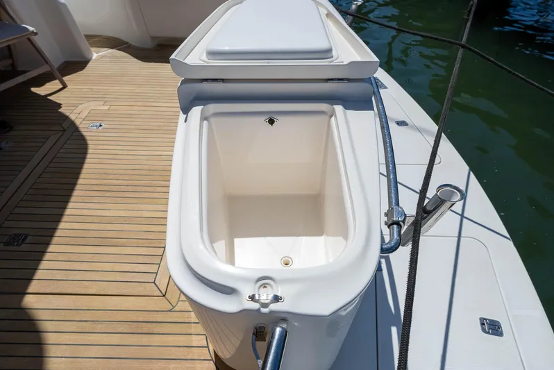 Tiamo Yacht Photos Pics 2008 Maritimo 48 Motor Yacht