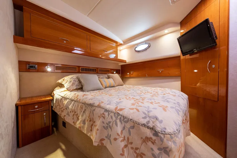 Tiamo Yacht Photos Pics 2008 Maritimo 48 Motor Yacht