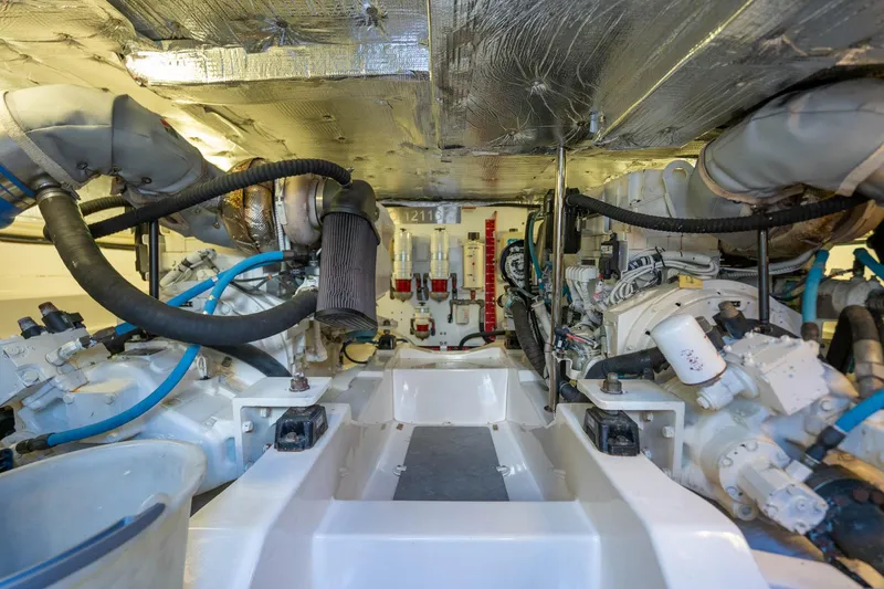 Tiamo Yacht Photos Pics 2008 Maritimo 48 Motor Yacht