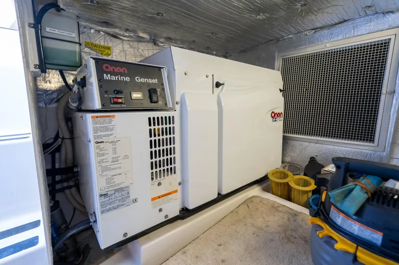 Tiamo Yacht Photos Pics 2008 Maritimo 48 Motor Yacht