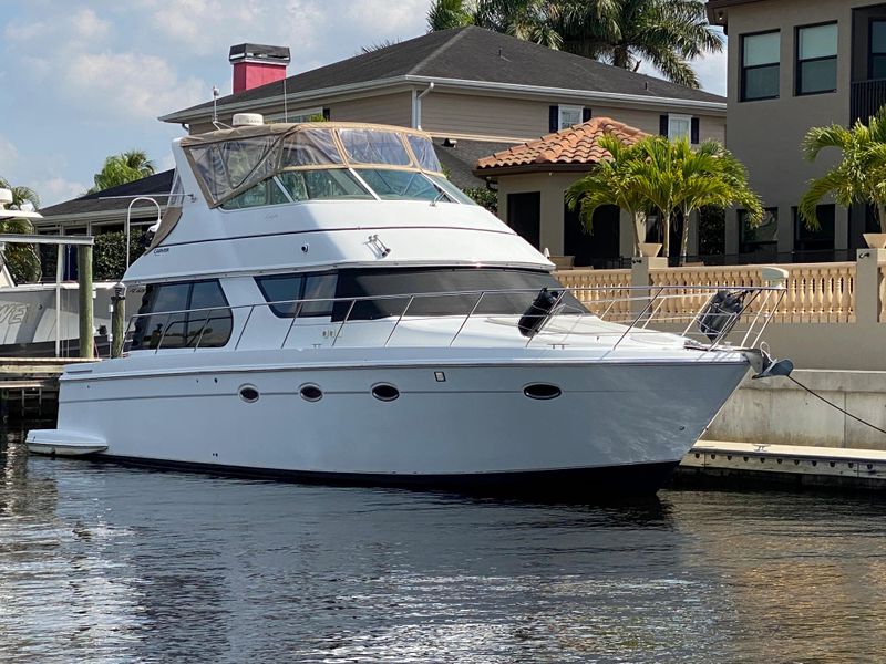 2003 Carver 460 Voyager