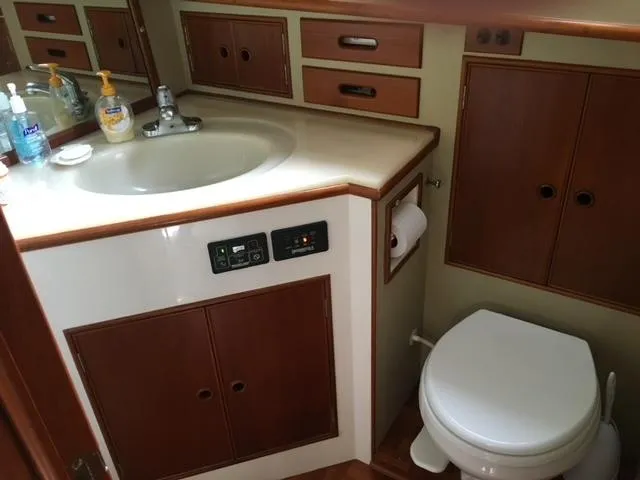 Joyfull Yacht Photos Pics 