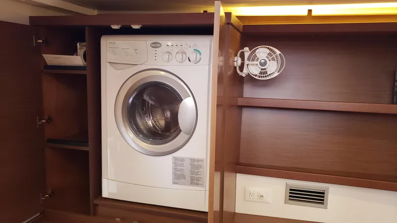 Exit Plan Yacht Photos Pics 