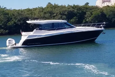 Regal 38 XO