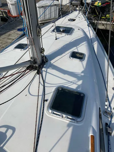 Le Bateau Yacht Photos Pics 