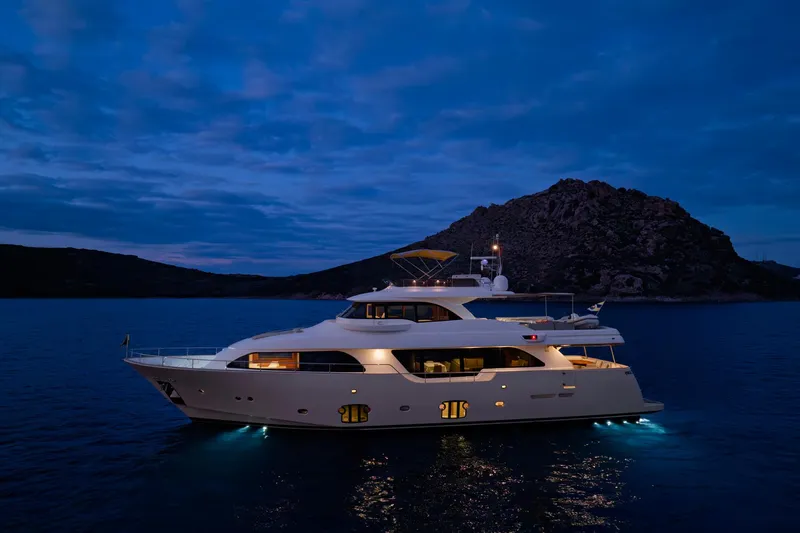  Yacht Photos Pics Custom Line Navetta 26 Crescendo 2014