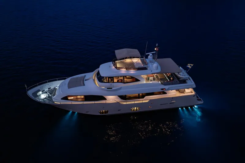  Yacht Photos Pics Custom Line Navetta 26 Crescendo 2014