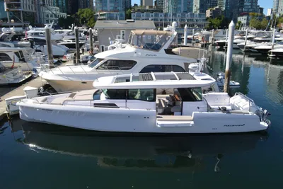 Axopar 45 XC Cross Cabin