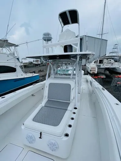  Yacht Photos Pics 2020 SeaHunter 39 Tournament boat with elevated helm, docked in a marina.