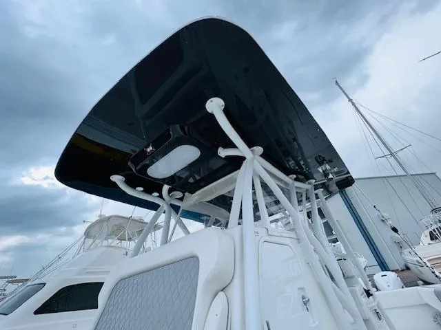  Yacht Photos Pics 2020 SeaHunter 39 Tournament boat with sleek T-top design under cloudy sky.