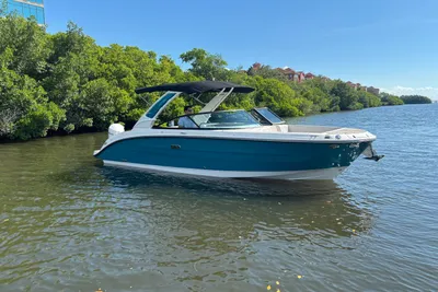 Sea Ray SDX 270 Outboard