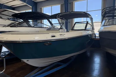 Sea Ray SDX 270 Outboard