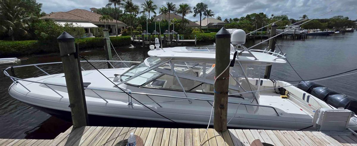 2008 Intrepid 43 