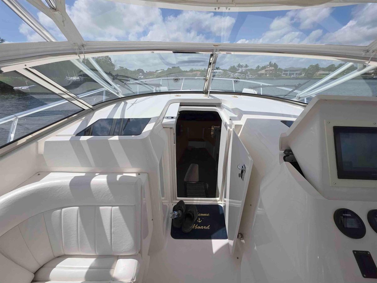 2008 Intrepid 43 
