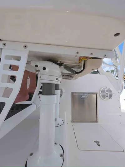  Yacht Photos Pics 2008 Intrepid 430 Sport Yacht interior, featuring seating and storage compartments.