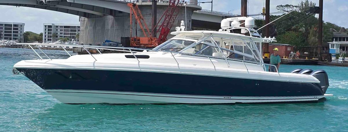 2008 Intrepid 43 