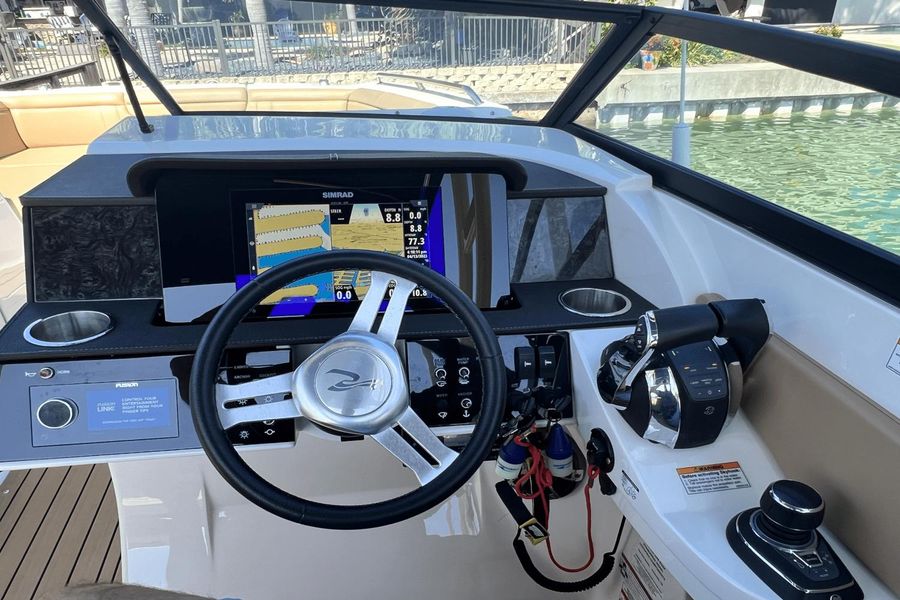 2021 Sea Ray SDX 290 OB