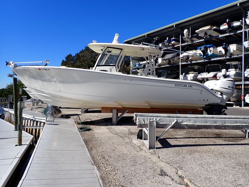 2018 Cobia 344 Center Console