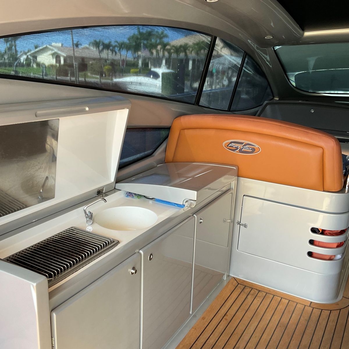2006 Pershing 56 