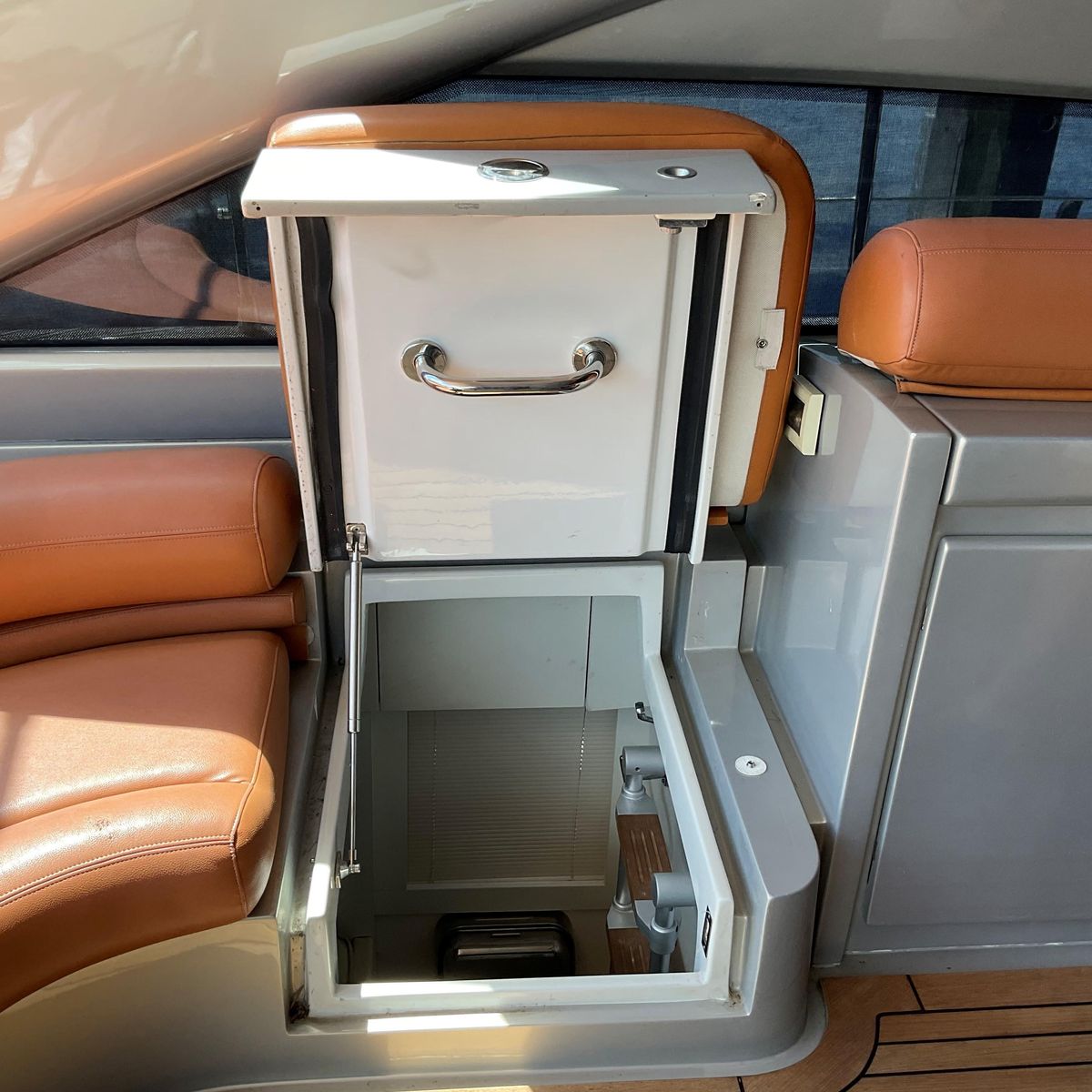 2006 Pershing 56 