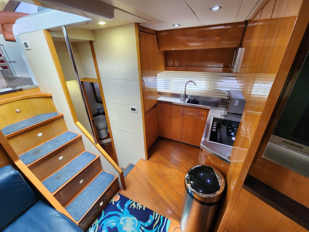 2006 Pershing 56 