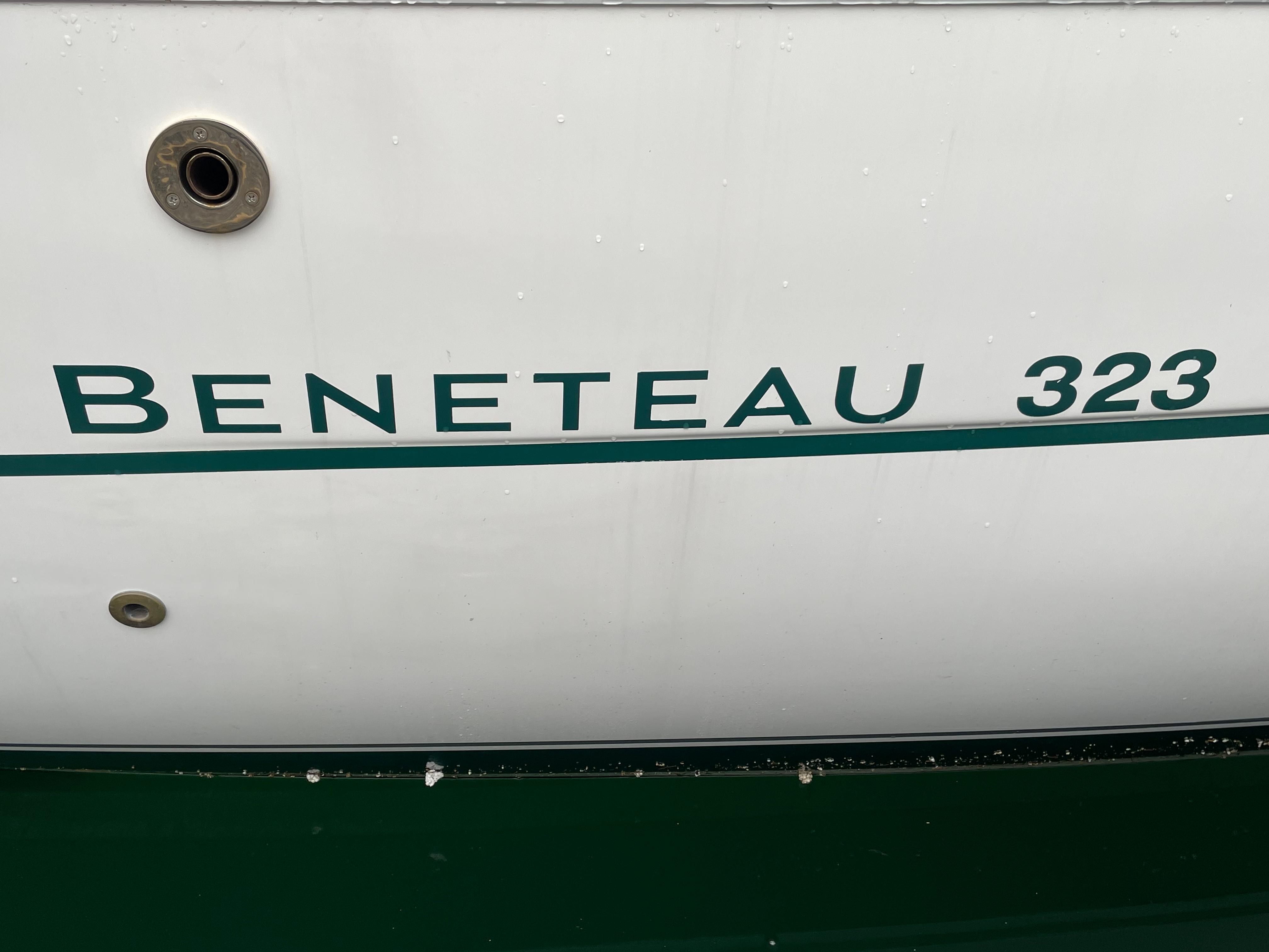 2007 Beneteau 323