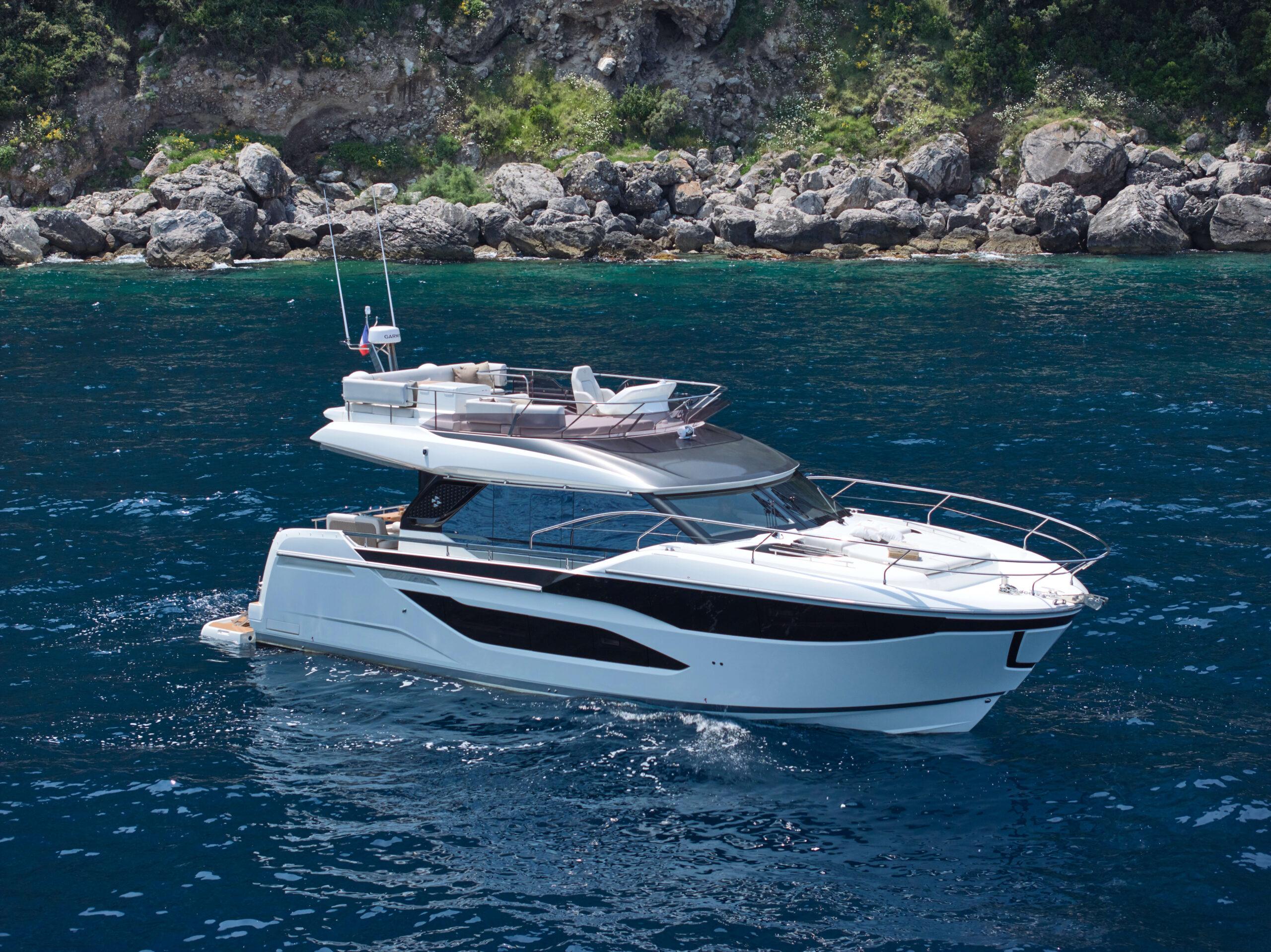 2024 Prestige F4 4 Flybridge for sale YachtWorld