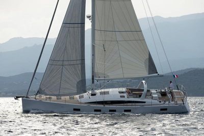 Jeanneau Yacht 65