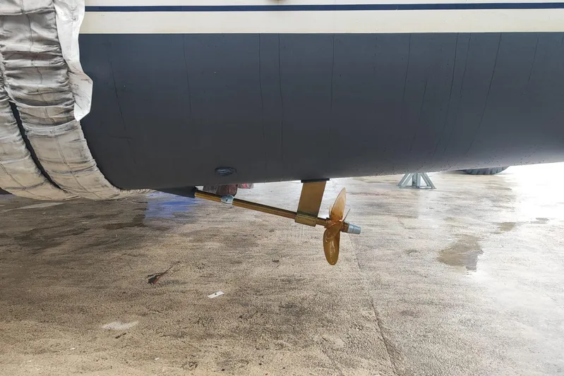 Tahiti Yacht Photos Pics 2015 Fountaine Pajot TAHITI yacht propeller and hull on dry dock.