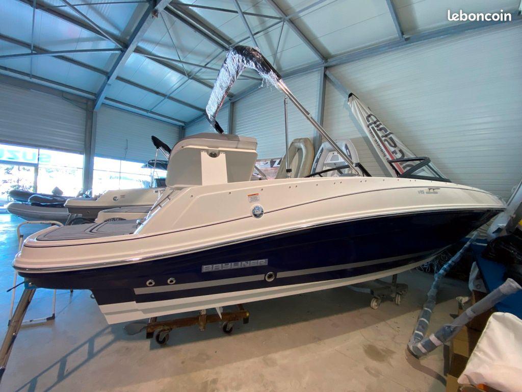 2022 Bayliner VR5 Bowrider OB