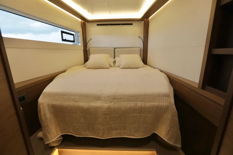 Babur Yacht Photos Pics 