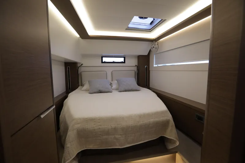 Babur Yacht Photos Pics 